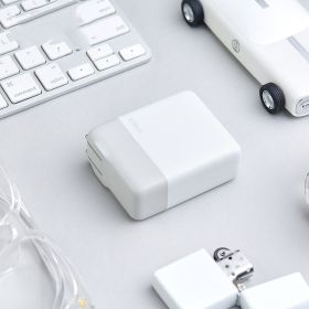 Charger USB-A C Four-port Output Suitable For Mobile Phones And Computers (Option: White-US)